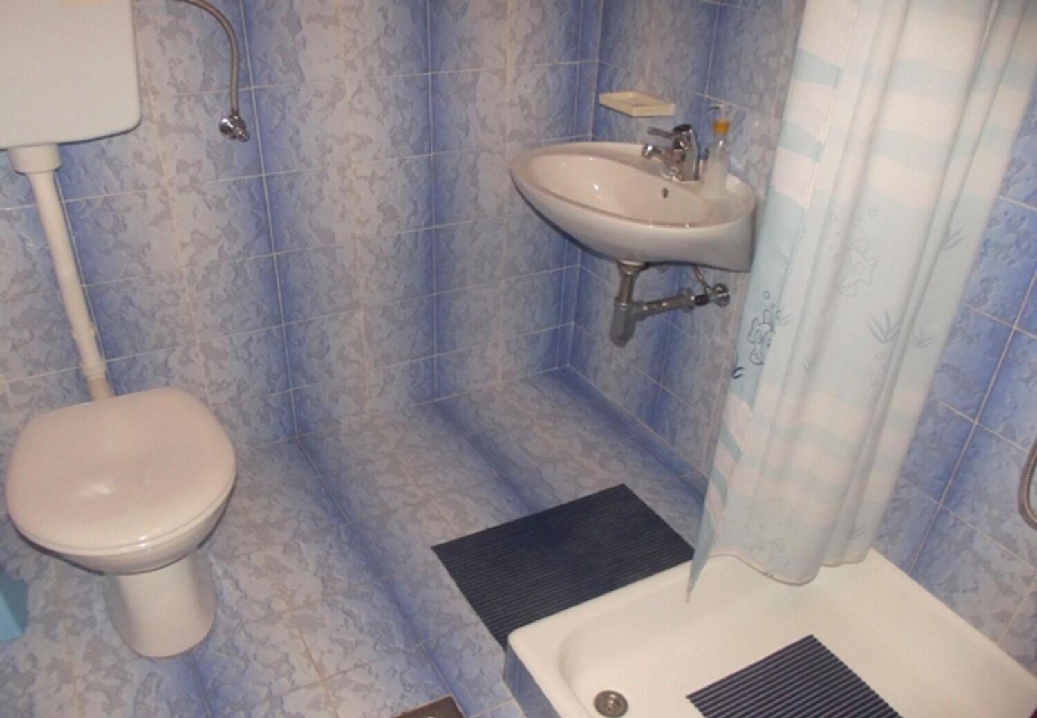 Apartments And Rooms Ognjen - Family Apartments With Free Parking Betina  Εξωτερικό φωτογραφία