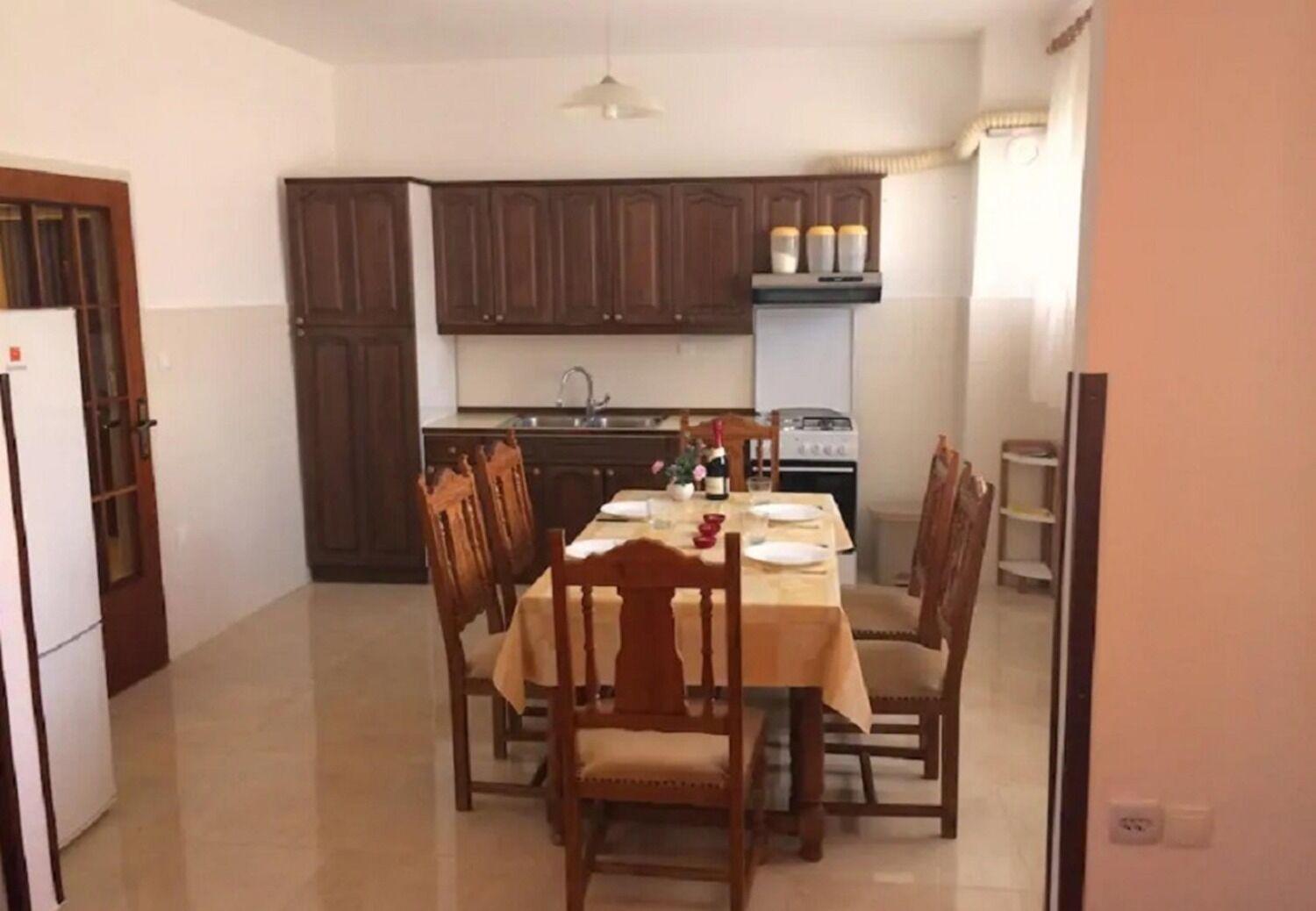 Apartments And Rooms Ognjen - Family Apartments With Free Parking Betina  Εξωτερικό φωτογραφία